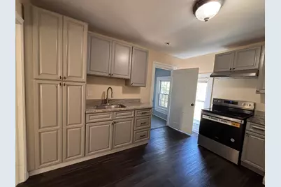 4 Crown St #2, Worcester, MA 01609 - Photo 1