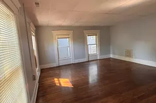 4 Crown St, Worcester, MA 01609 - Photo 6