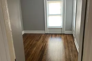 4 Crown St, Worcester, MA 01609 - Photo 2