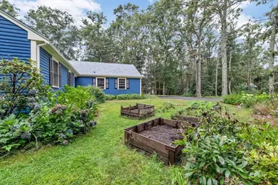 8 Golf Link Cir, Sandwich, MA 02563 - Photo 36