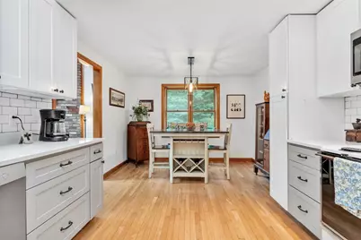 8 Golf Link Cir, Sandwich, MA 02563 - Photo 12