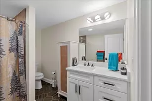 185 Locust St, Swansea, MA 02777 - Photo 28