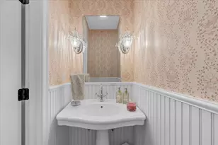 185 Locust St, Swansea, MA 02777 - Photo 20