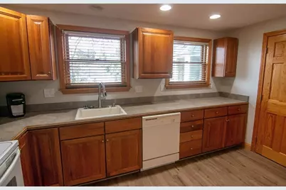 6 Wildwood Lane #B, Stoneham, MA 02180 - Photo 6