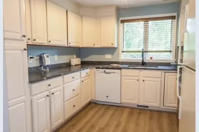 15 Classic Cir #15, Mashpee, MA 02649 - Photo 4