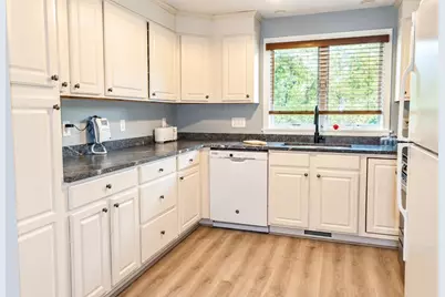 15 Classic Cir #15, Mashpee, MA 02649 - Photo 6