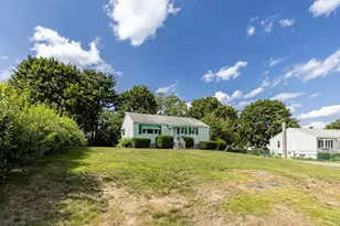 31 Anna Rd, Woburn, MA 01801 - Photo 6