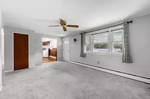 31 Anna Rd, Woburn, MA 01801 - Photo 10
