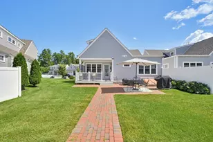 8 Twin Pnes Ln, Plymouth, MA 02360 - Photo 4