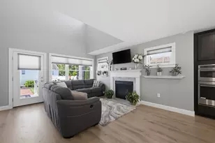 8 Twin Pnes Ln, Plymouth, MA 02360 - Photo 12