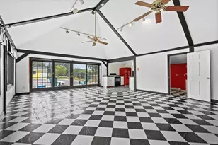 351 Plymouth St, Middleborough, MA 02346 - Photo 30