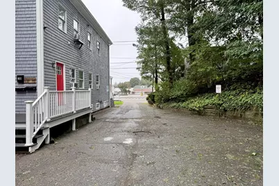 178 Court St #1, Plymouth, MA 02360 - Photo 8