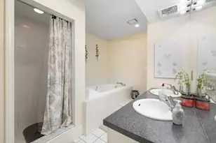 576 Fairmount St, Woonsocket, RI 02895 - Photo 10