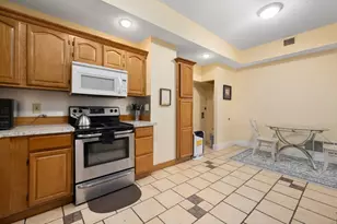 576 Fairmount St, Woonsocket, RI 02895 - Photo 6