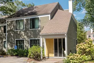 22 Concord Greene, Concord, MA 01742 - Photo 2