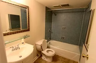 36 Williamsburg, Springfield, MA 01108 - Photo 12