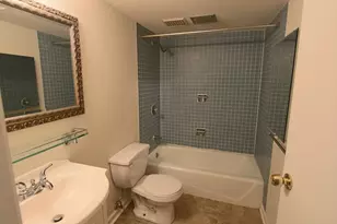 36 Williamsburg, Springfield, MA 01108 - Photo 2