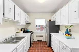 648 Washington St, Brookline, MA 02446 - Photo 6