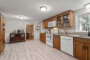 30 Whip O Will Ln, Milford, MA 01757 - Photo 4