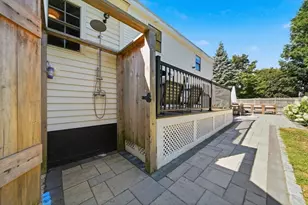 105 Bow St, Peabody, MA 01960 - Photo 26