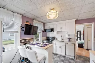 75 Maple Rd, Tewksbury, MA 01876 - Photo 1