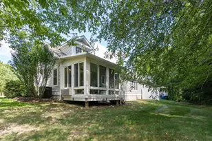23 Sandy Cir, Lakeville, MA 02347 - Photo 2