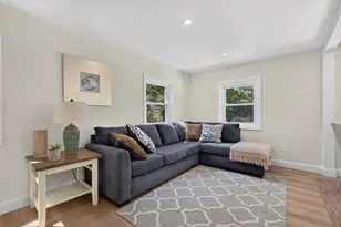 46 Lake Shore Dr, Falmouth, MA 02536 - Photo 8