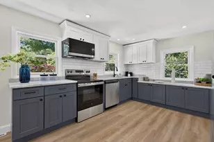 46 Lake Shore Dr, Falmouth, MA 02536 - Photo 2