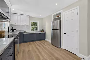 46 Lake Shore Dr, Falmouth, MA 02536 - Photo 4