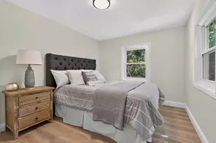 46 Lake Shore Dr, Falmouth, MA 02536 - Photo 10