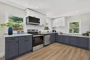 46 Lake Shore Dr, Falmouth, MA 02536 - Photo 2