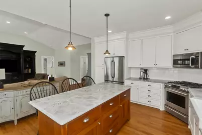 26 Bluegrass Dr #26, East Longmeadow, MA 01028 - Photo 4