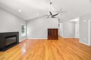 25 Tall Pines Rd, Hampden, MA 01036 - Photo 10