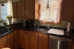 61 Butterfield St, Lowell, MA 01854 - Photo 6