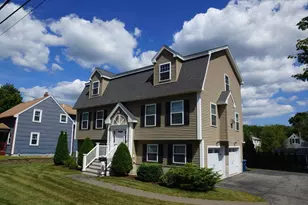 33 Belmont St, Reading, MA 01867 - Photo 2