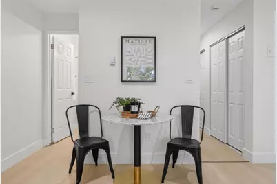 27 Gordon St #305, Framingham, MA 01702 - Photo 2