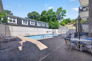 121 Tremont St, Boston, MA 02135 - Photo 30