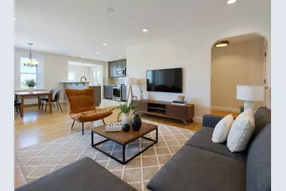 9 Crestway Rd, Boston, MA 02128 - Photo 6