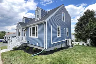 9 Crestway Rd, Boston, MA 02128 - Photo 1