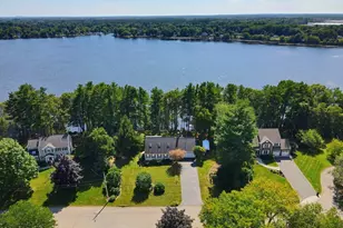 150 Lake Ridge Dr, Taunton, MA 02780 - Photo 1