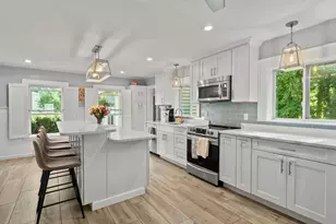 119 Spring St, Rockland, MA 02370 - Photo 6