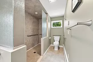 42 N Shore Dr, Dartmouth, MA 02748 - Photo 20