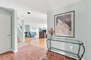 42 N Shore Dr, Dartmouth, MA 02748 - Photo 8