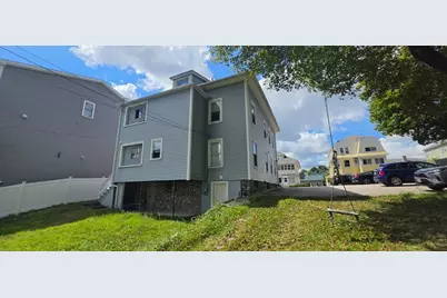 56 Plantation St, Worcester, MA 01604 - Photo 8
