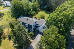 36 Pine St, Berkley, MA 02779 - Photo 2