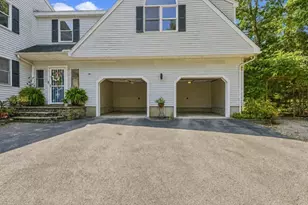 36 Pine St, Berkley, MA 02779 - Photo 4