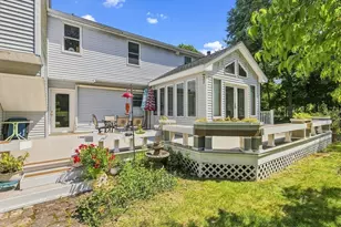 36 Pine St, Berkley, MA 02779 - Photo 8