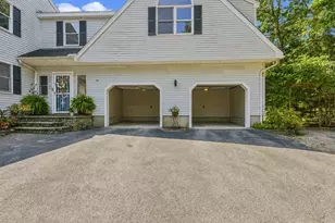 36 Pine St, Berkley, MA 02779 - Photo 4