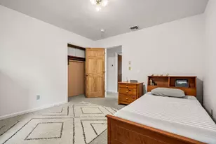 21 Chester St, Amesbury, MA 01913 - Photo 18