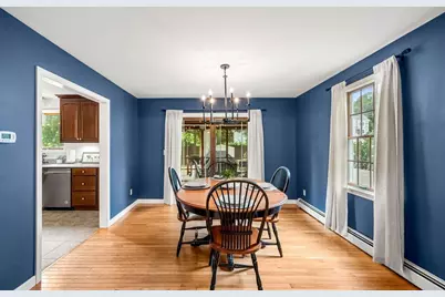 21 Chester St, Amesbury, MA 01913 - Photo 8